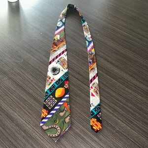 Vintage Nicole Miller Tie Las Vegas/Casino themed great colors 1991